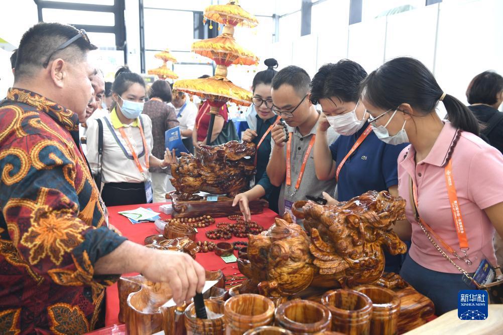 斗牛下载送金币